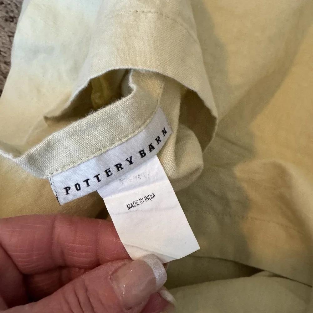 Pottery‎ Barn Standard Pillow Shams Set Of 2 25x29 Creamy Yellow Linen Paisley